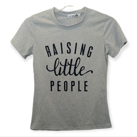 Graphic Tee Women's Shirt Size Small Fitted Raising Little People Light Gray - Picture 1 of 7